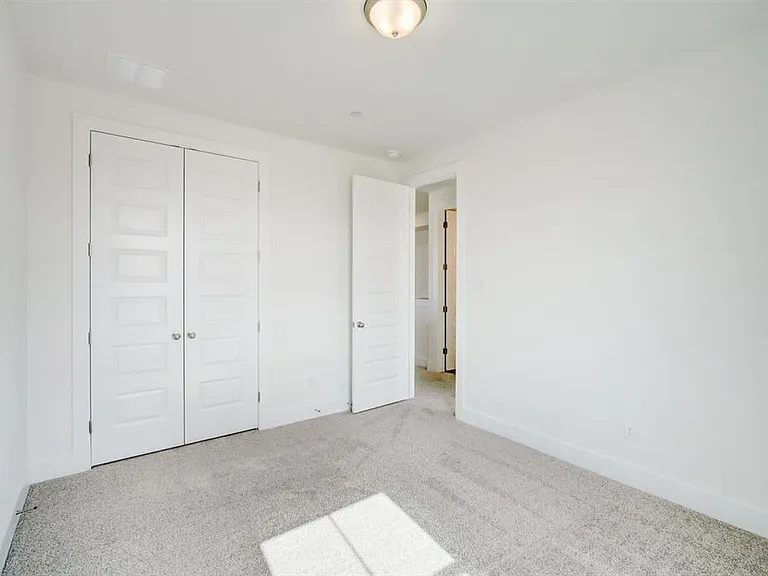 2027 Cora Ivy Ln — Photo 18