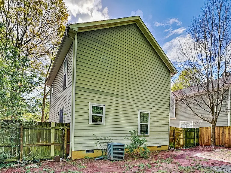 729 Cooper St SW — Photo 19