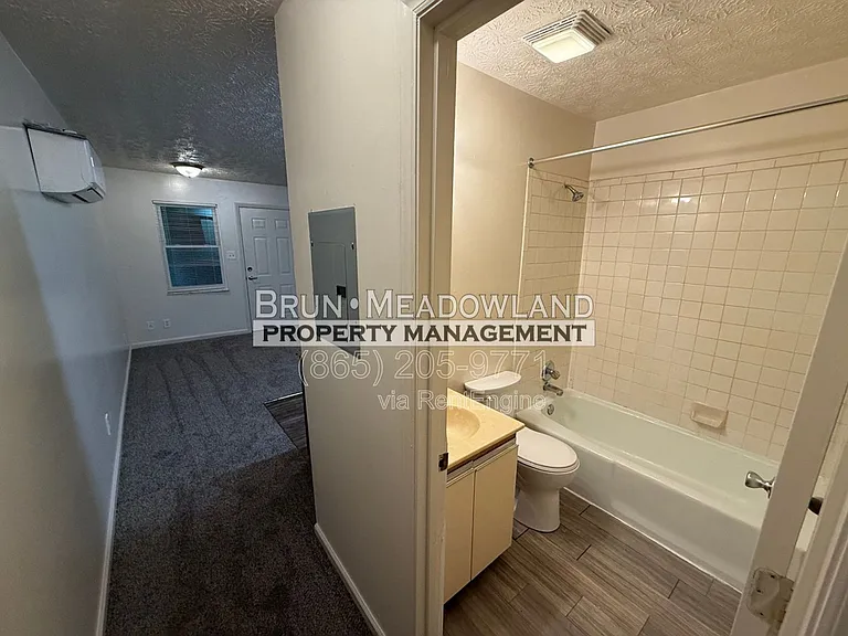 5525 Jacksboro Pike #18 — Photo 15