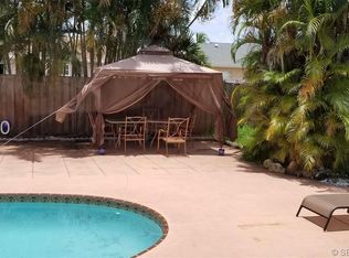 7708 SW 6th St, North Lauderdale, FL 33068