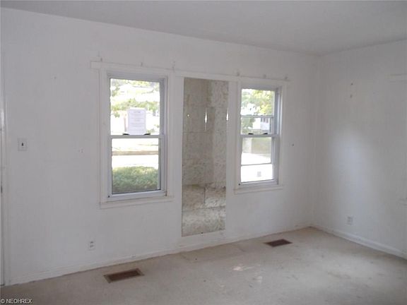 4th image of 808 Kickapoo Ave