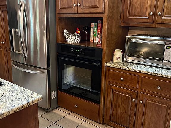 4th image of 6902 Forest Oak Dr