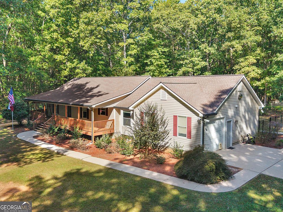 1st image of 470 Fields Rd