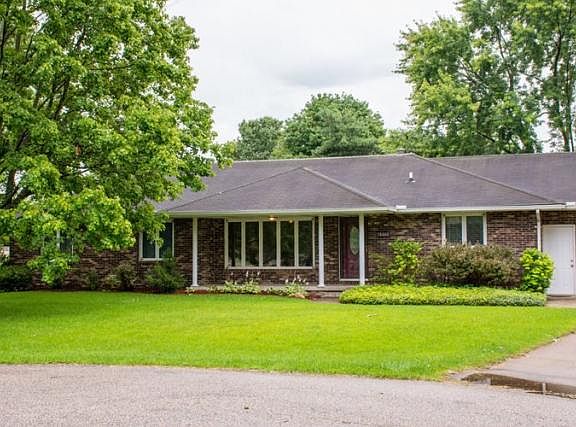 4th image of 58440 Walter Ct