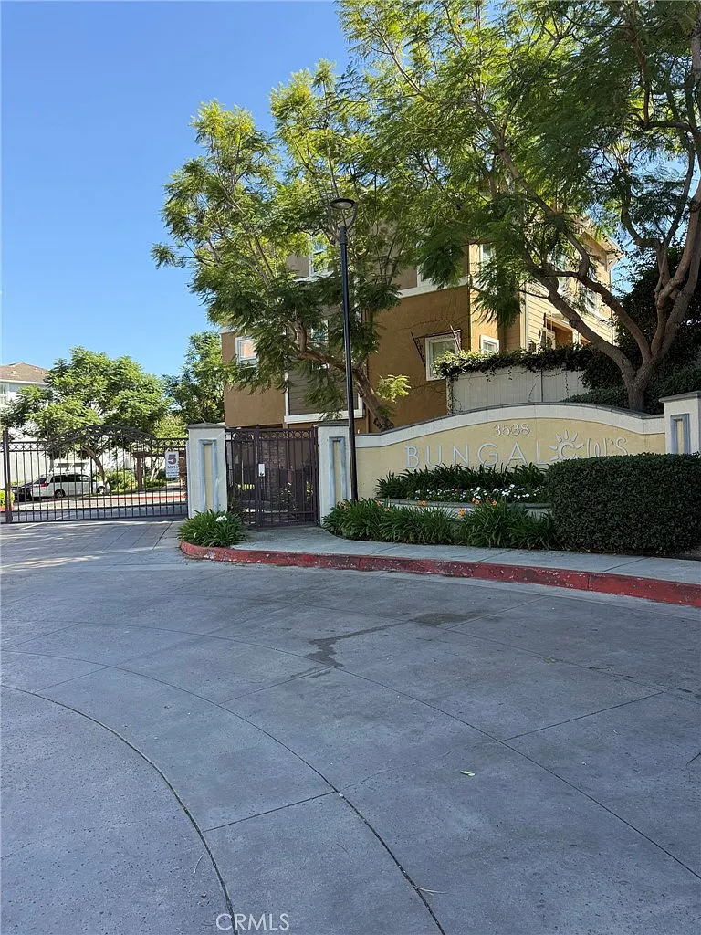 3538 Torrance Blvd — Photo 1