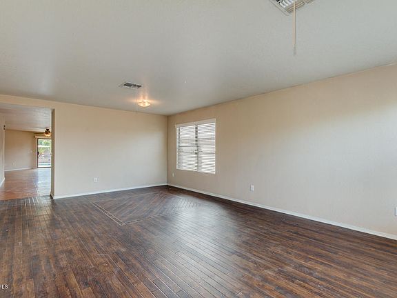 5th image of 1013 E Gwen St