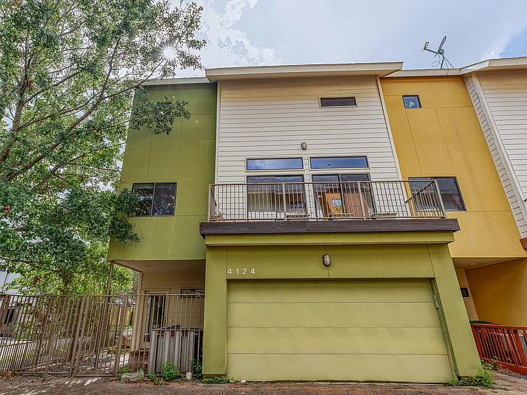 4124 Spencer St — Photo 53