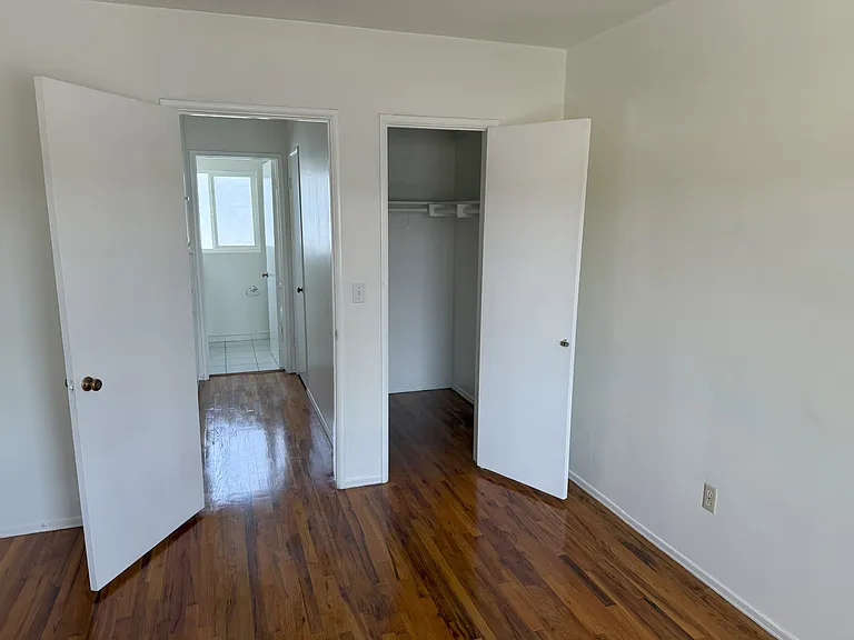 5632 Kester Ave #6 — Photo 10