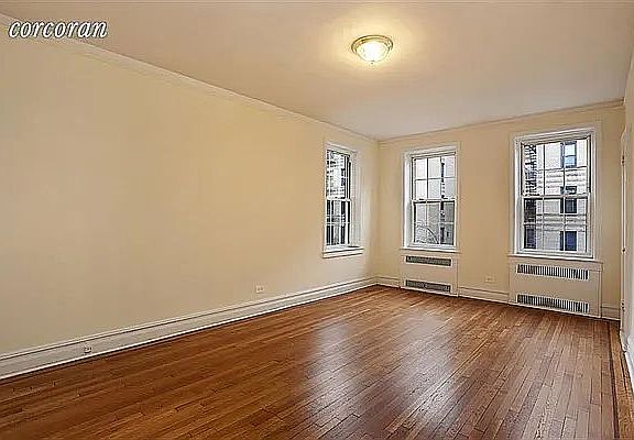 5th image of 225 Sterling Pl APT 2H