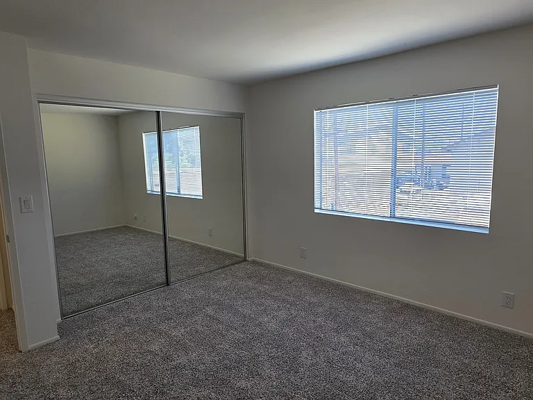 1075 Newport Ave #4 — Photo 12