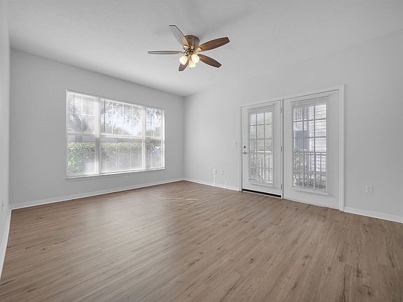 2nd image of 31105 Harbour Vista Cir