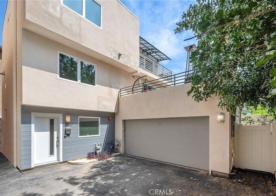 1st image of 16539 Vine Ter