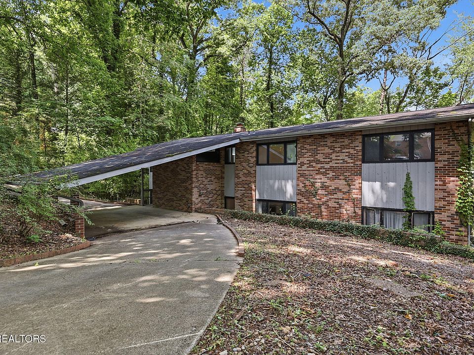 1st image of 114 Balboa Cir