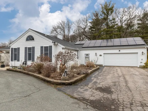 255 Alden St #B, Whitman, MA 02382
