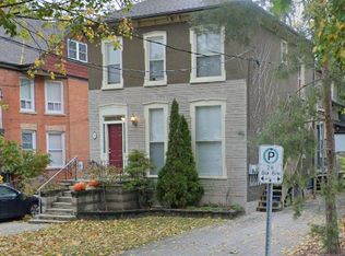20 Montebello Pl #L2R6, Saint Catharines, ON L2R 6B6