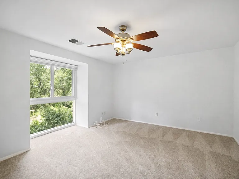 9923 Lake Landing Rd — Photo 16