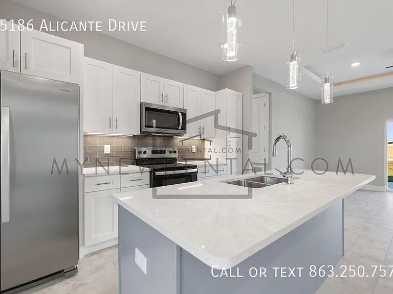 25186 Alicante Dr — Photo 15
