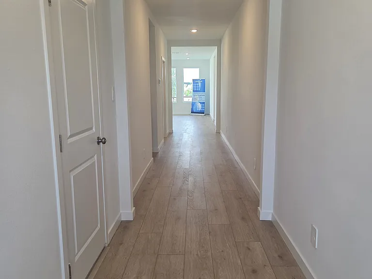 Ruth Ave — Photo 3