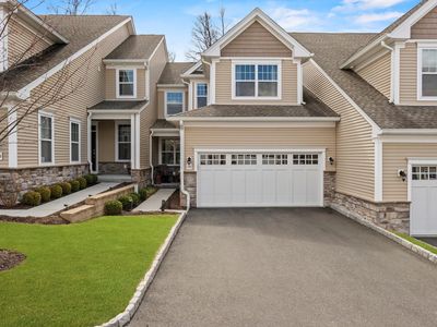 38 Winding Ridge Way, Danbury, CT, 06810