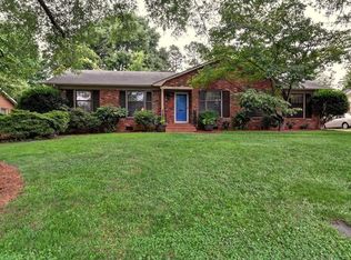 3342 Woodleaf Rd, Charlotte, NC 28205