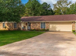 2911 Granite Dr, Longview, TX 75604