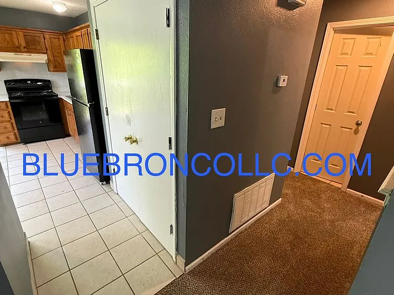 206 Sky Vue Dr. — Photo 3