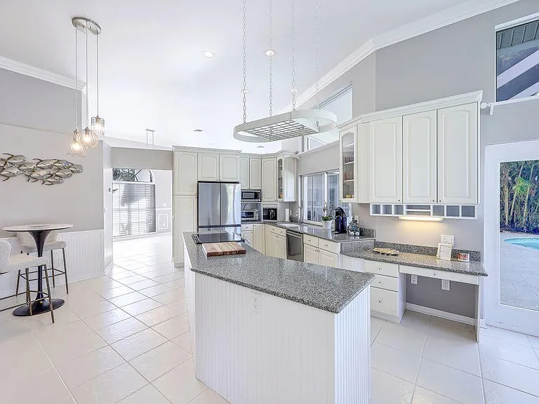 226 Belville Blvd — Photo 7