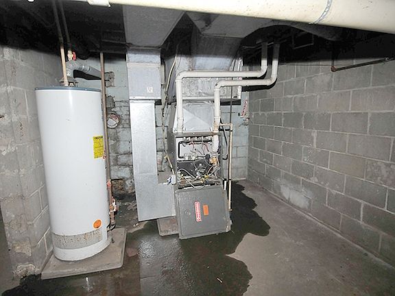 2nd image of 18 N Myra St