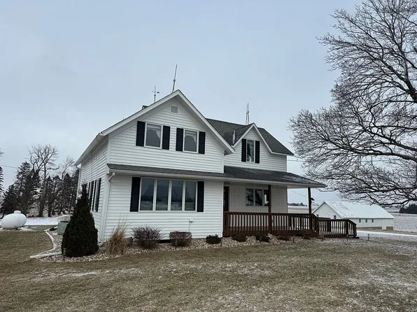 13397 310th St, Aplington, IA 50604