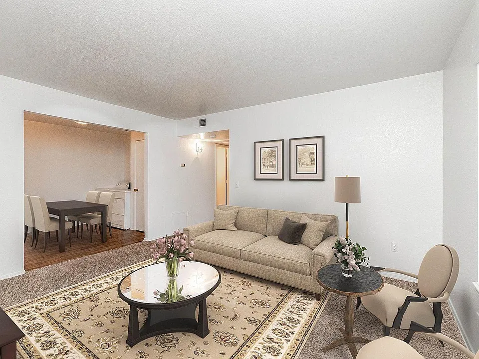 106 NE 9th Pl #15