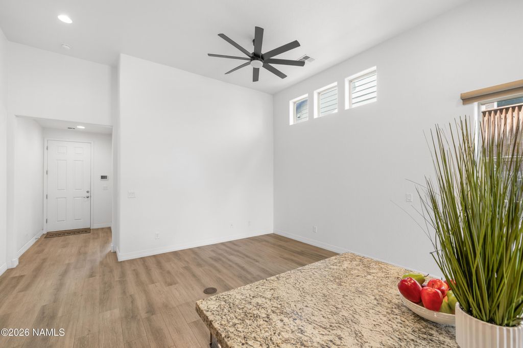 2526 W Josselyn Dr, Flagstaff, AZ - More