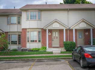 70 Chapman Ct #61, London, ON N6G 4Z4