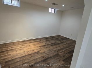 26 Brushwood Cres, Barrie, ON L4N 7G6