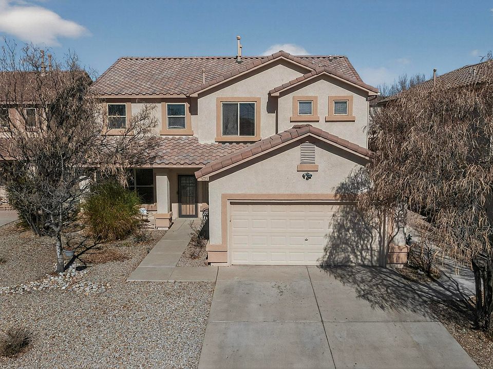 1st image of 5925 Las Cadenas Rd NW