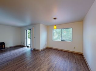 5231 40th Ave NE APT 2, Seattle, WA 98105