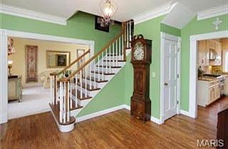 2nd image of 936 Town And Country Estate Ct