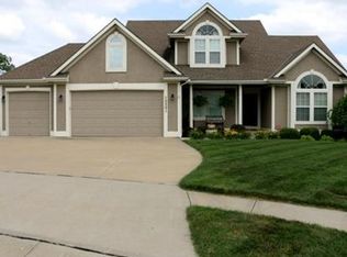 822 NE 132nd St, Kansas City, MO 64165