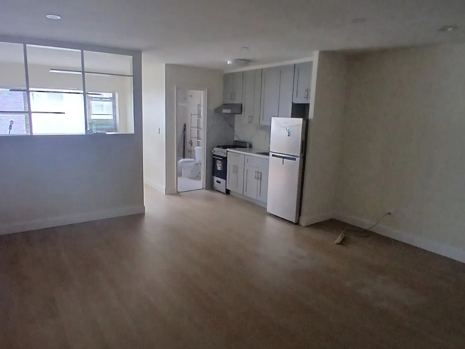 Studio, 600 sqft, $1,950 — Photo 4