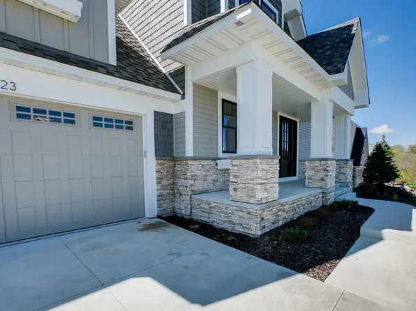 16923 Stratus Ct, Eden Prairie, MN 55347