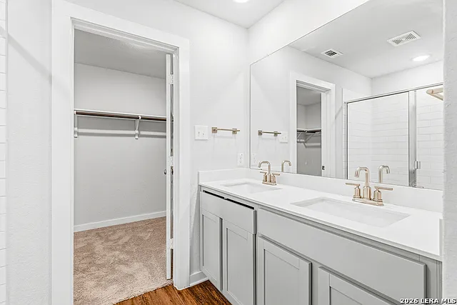 14603 Emerio Dr — Photo 17