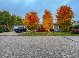 904 E Olson St, Blair, WI 54616