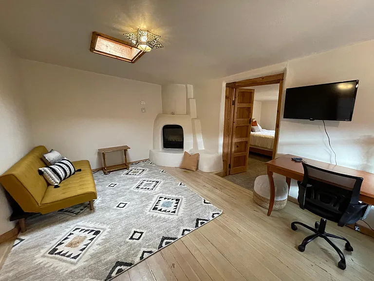 317 S Pinos Altos St #3 — Photo 5