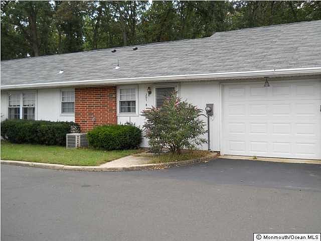 1st image of 251 Jefferson Court #B