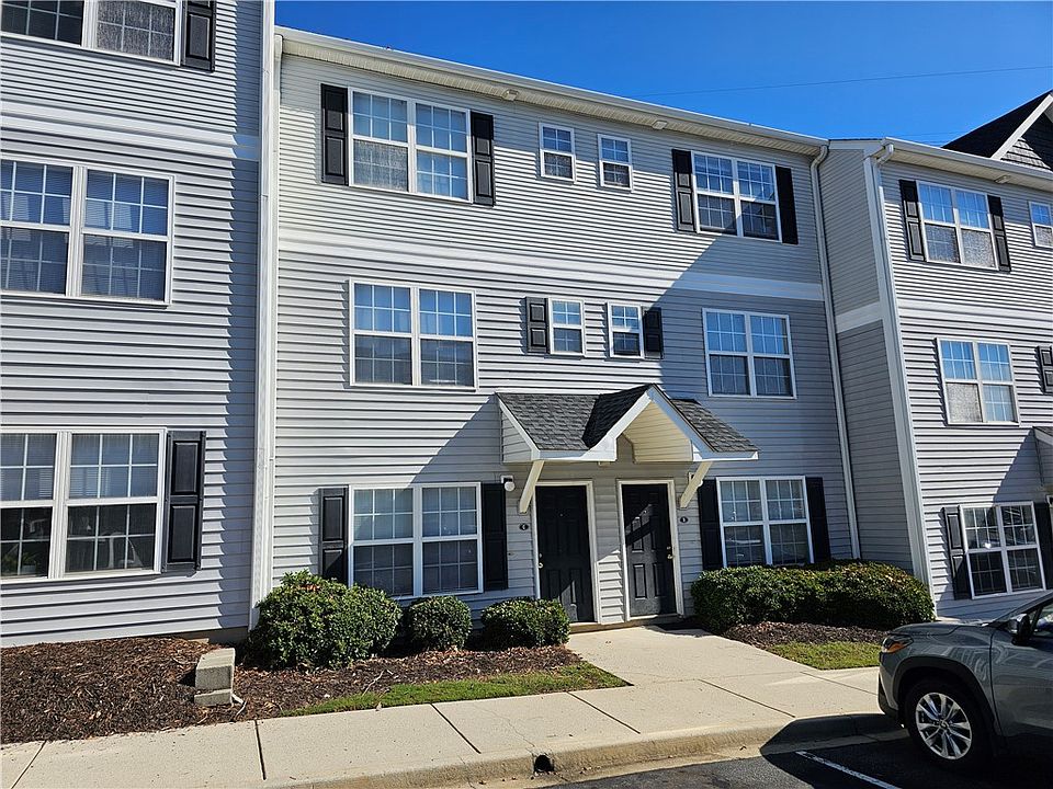 1st image of 236 Campus Dr APT D