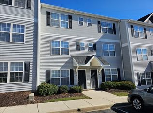 236 Campus Dr APT D, Central, SC 29630