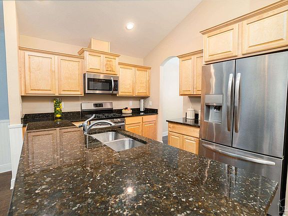 3rd image of 5614 Dunridge Dr