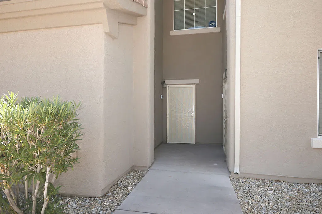 Flaminian Ln #204 - 1 — Photo 3