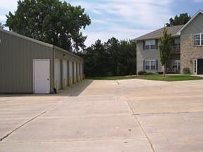 Building Photo 4
