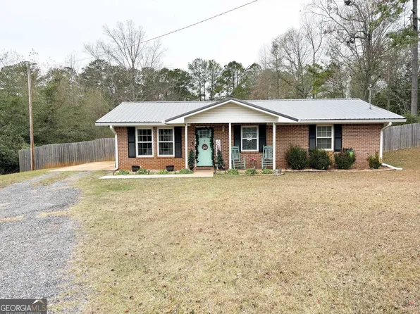 364 Reed Rd, West Point, GA 31833