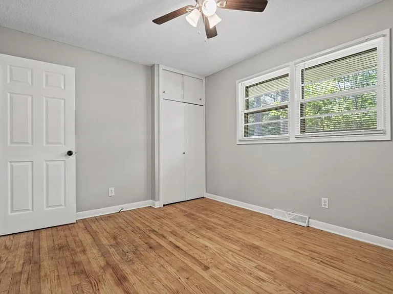 154 Forest Dr — Photo 11